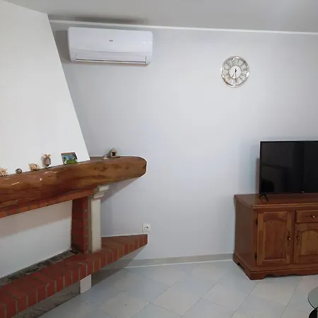 Superior Appartament By Interhome شقة *