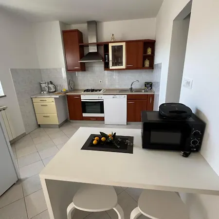 Superior Appartament By Interhome فونتانا