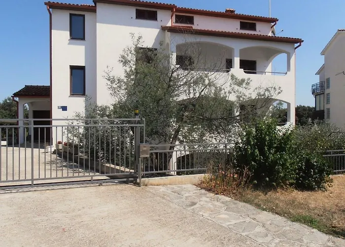 Superior Appartament By Interhome