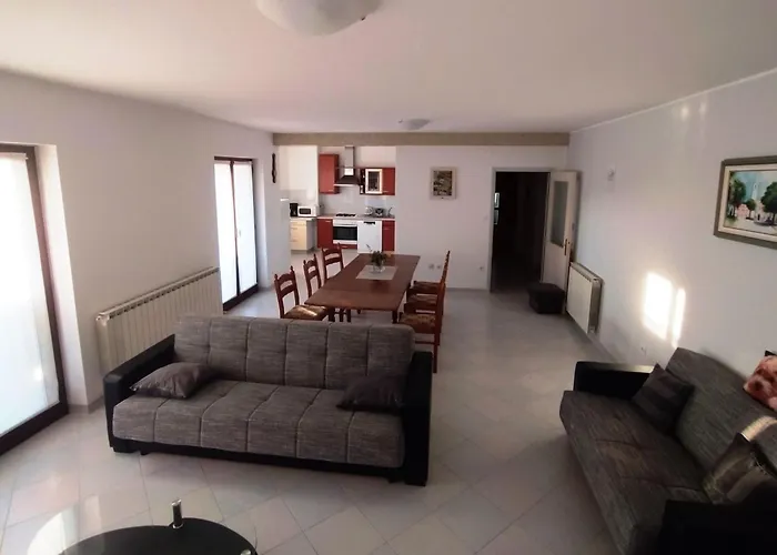 Lejlighed Superior Appartament By Interhome Funtana