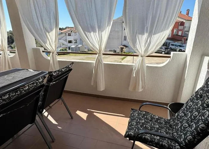 Superior Appartament By Interhome