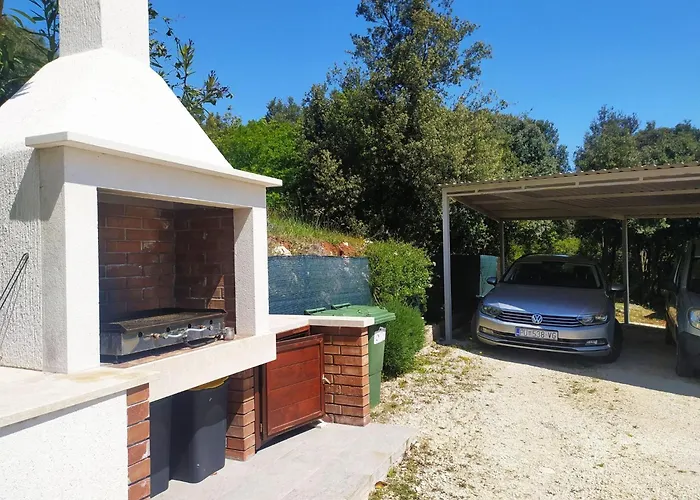 Superior Appartament By Interhome * Funtana