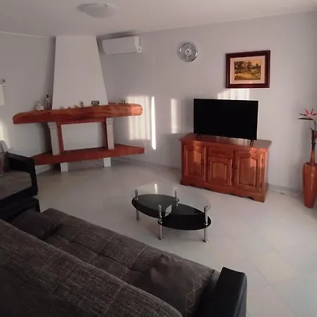 Superior Appartament By Interhome *